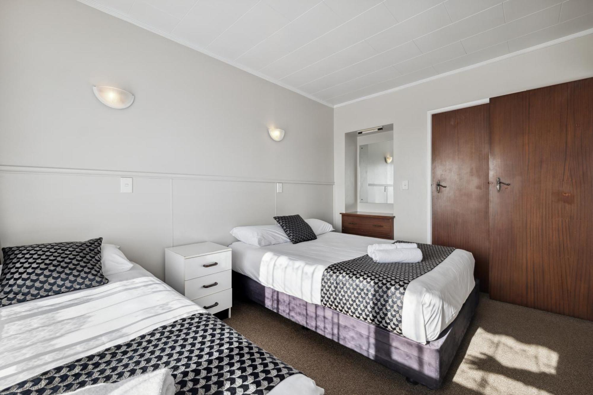 Flamingo Motel New Plymouth Exterior foto