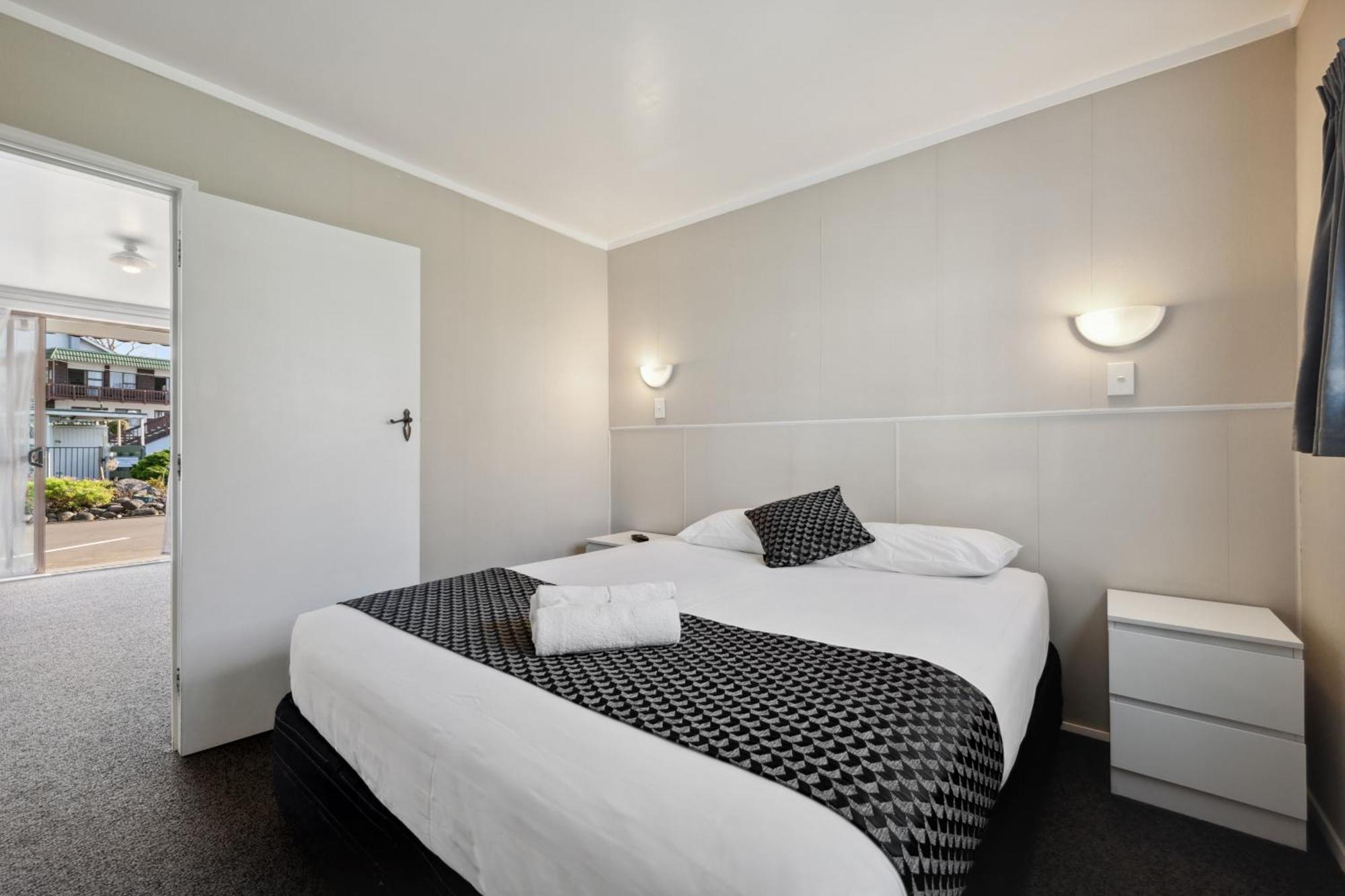 Flamingo Motel New Plymouth Exterior foto